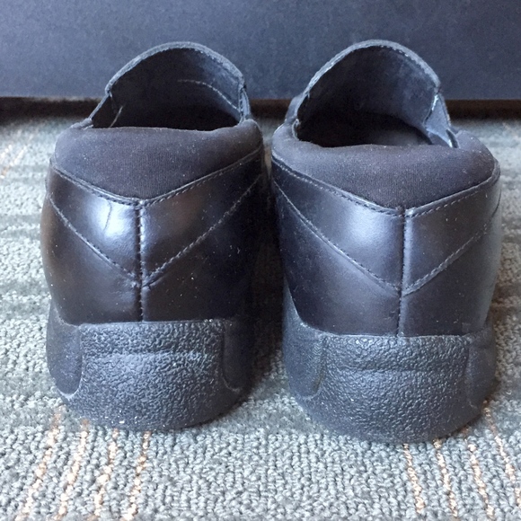 Dansko Kim Black Pull-Up Leather Shoes - Picture 3 of 7